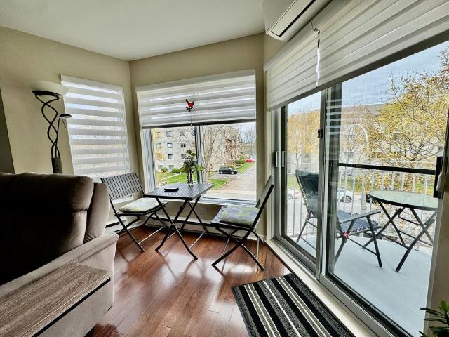 5250 Rue Riviera, apt. 303