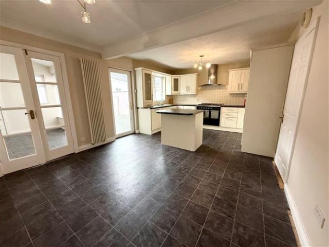 525,000 | Annagh, 135 Central Park, Clane, Co. Kildare Sherry FitzGerald Reilly 4980 MyHome. Ie Residential