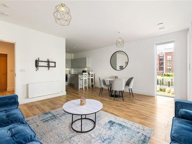 525,000 | Apartment 4, Sycamore Hall, Leopardstown, Dublin 18 Russell Estate Agents 5008 MyHome. Ie Residential