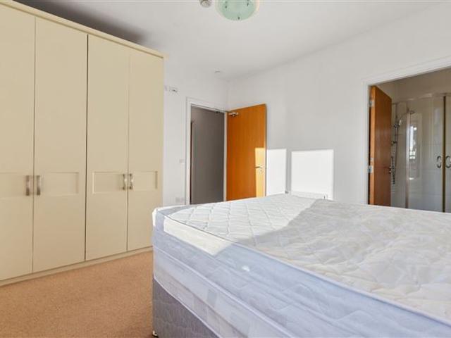525,000 | 16 Harbour Court, George's Place, Dun Laoghaire, Co. Dublin DNG Dun Laoghaire 4974 MyHome. Ie Residential