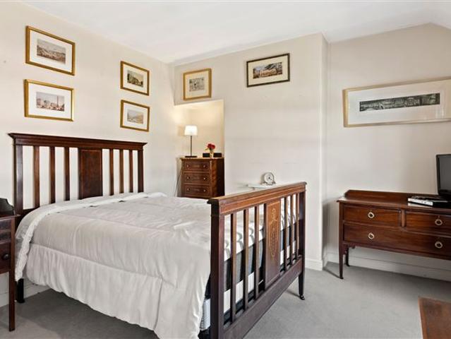 525,000 | 102 Larkfield Gardens, Harold's Cross, Dublin 6W Mullery O Gara Estate Agents 4986 MyHome. Ie Residential