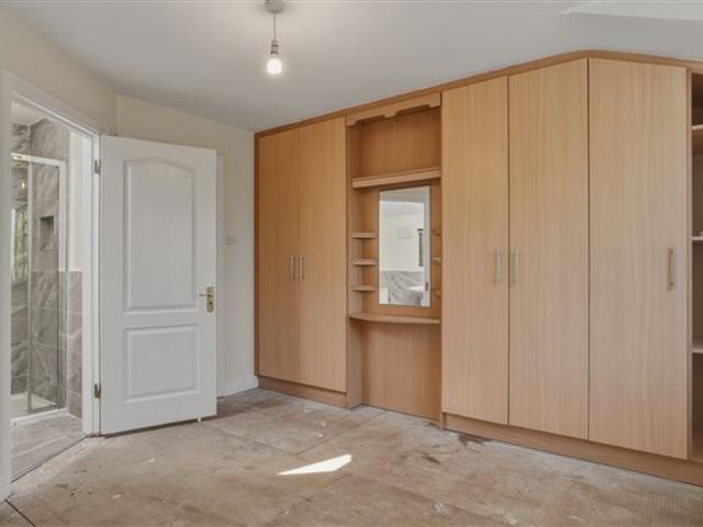 525,000 | 3 The Orchard, Sweetmount Avenue, Dundrum, Dublin 14 DNG Rathfarnham 5003 MyHome. Ie Residential