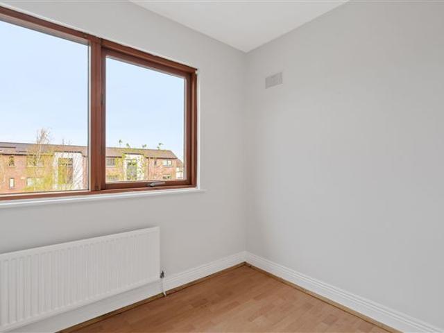 525,000 | 68 Hunters Walk, Hunters Wood, Ballycullen, Dublin 24 Mark Kelly & Associates 5016 MyHome. Ie Residential