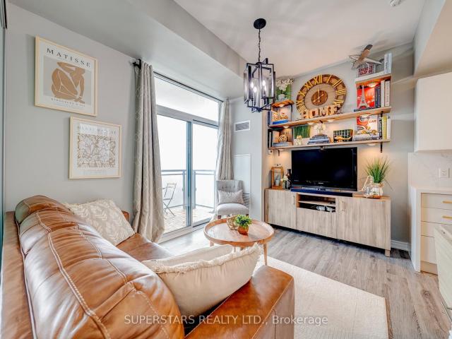 525 11 Yonge Street, Richmond Hill | For Sale @ $439,900 | Condos. Ca