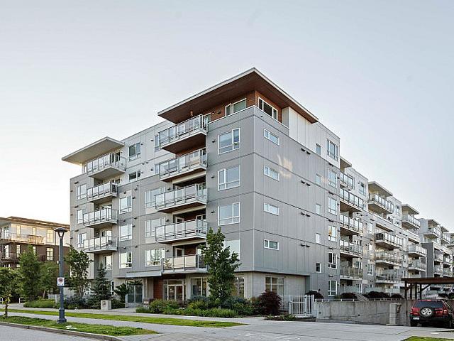 525 13963 105 Boulevard Surrey, British Columbia