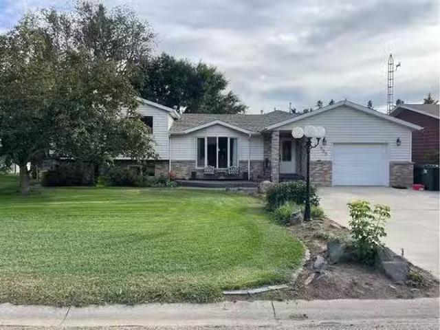 525 8 Avenue, Bassano, AB, T0J 0B0 house for sale Listing I.