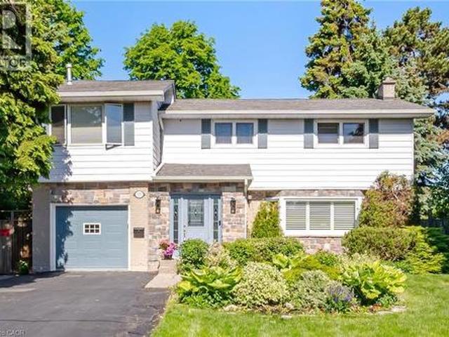 525 Grand Boulevard, Oakville, ON, L6H 1P4 house for sale | Listing ID 40836 | Royal LePage