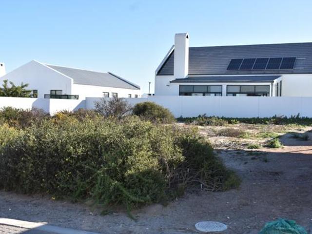 525 m² Land available in Velddrif