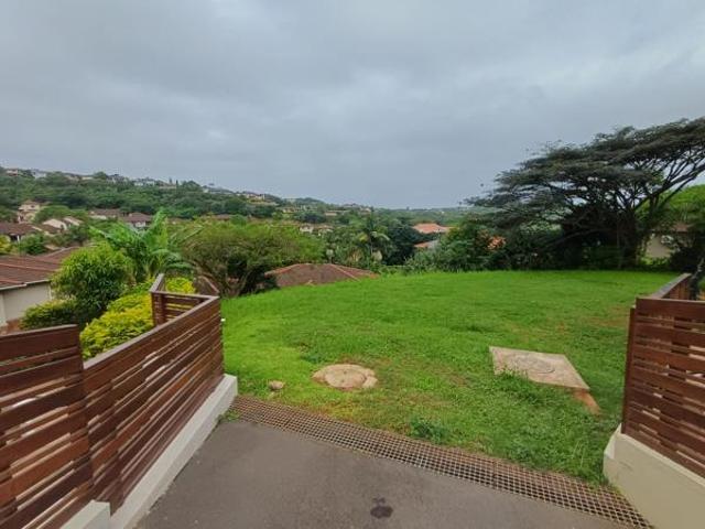 525 m² Land available in Seaward Estates