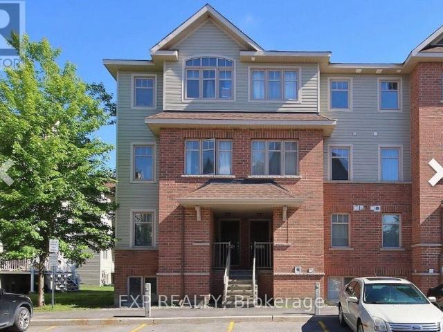 526 Reardon Private Ottawa, ON K1V2L1