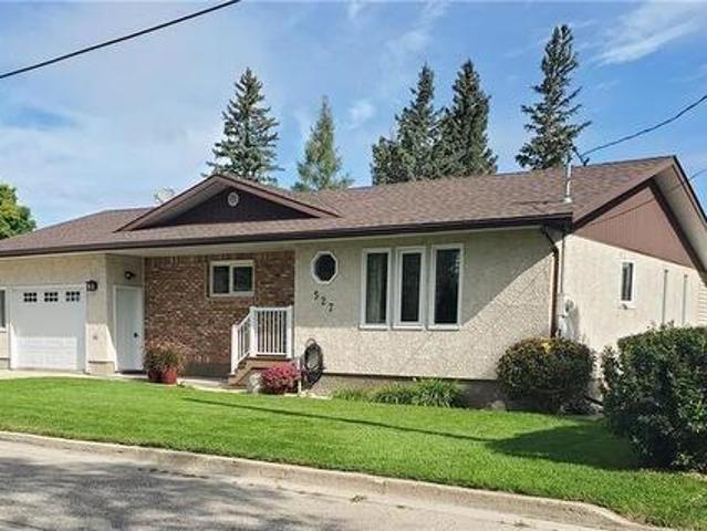 527 Duncan Crescent, Swan River, MB, R0L 1Z0 house for sale | Listing ID 202607 | Royal LePage