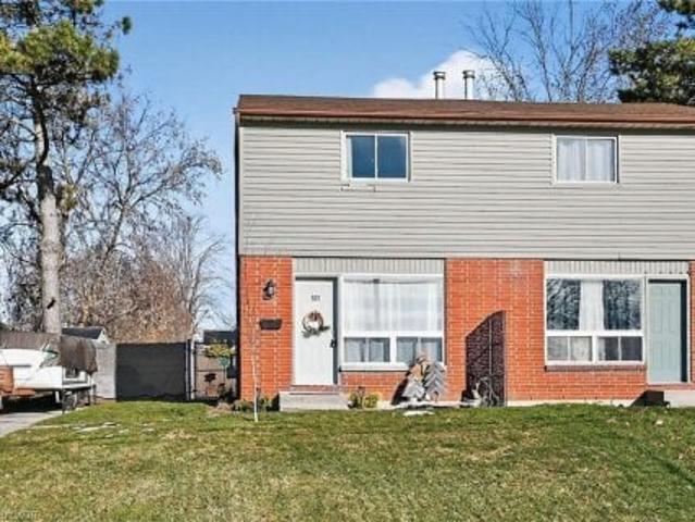 527 Main Street E