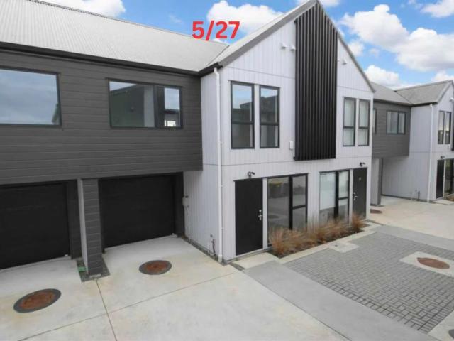 5/27 Taikata Road, Te Atatu Peninsula, Waitakere City
