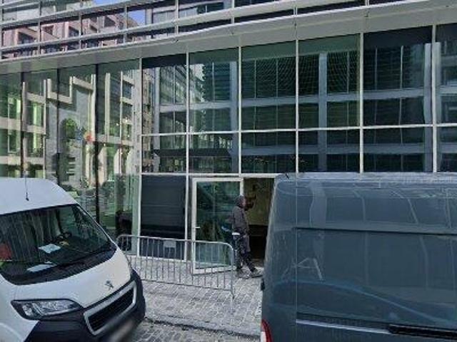 528 1768 m2 office space for rent in Brussels Etterbeek
