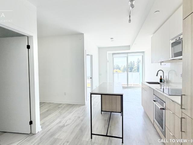 528 215 Lakeshore Rd W, Mississauga, Ontario L5H 0A7 GORGEOUS 1 BEDRROM+DEN CONDO WITH BEAUTIFUL FINISHES [object Promise] for Rent
