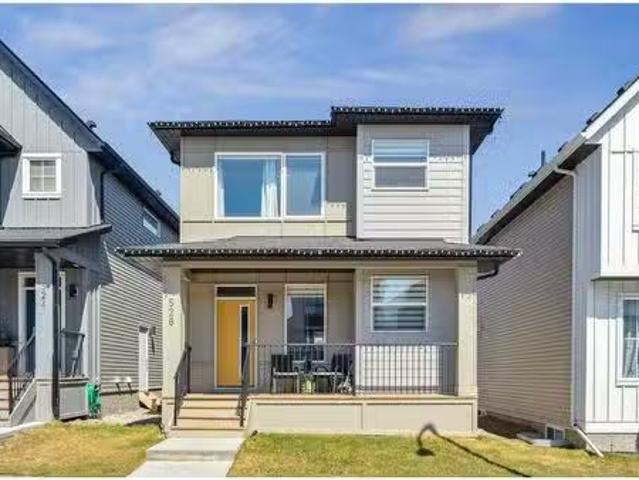 528 South Point Place Sw, Airdrie, AB, T4B 5H9 house for sal.