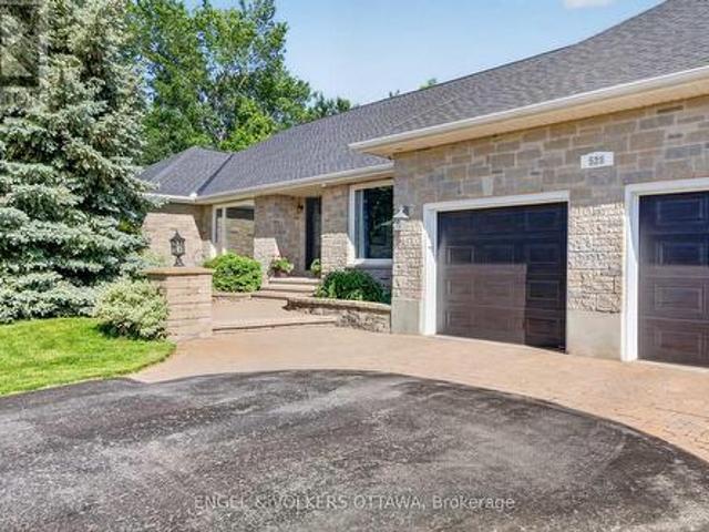 528 Tullamore Street, Ottawa, ON, K1X 0A2 house for sale | Listing ID X13428 | Royal LePage