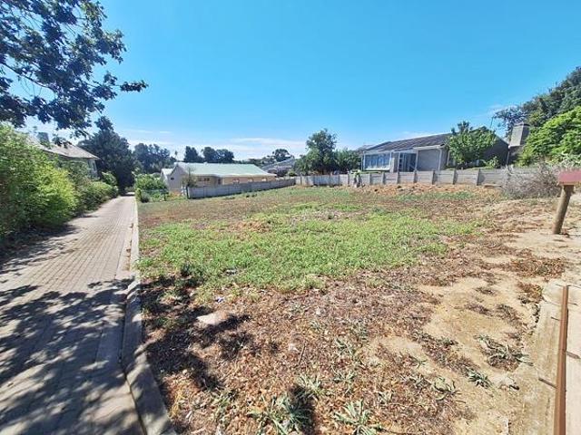529 m² Land available in Napier