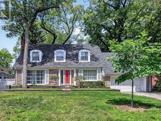 52 Valecrest Drive, Toronto, ON, M9A 4P6 house for sale | Listing ID W13537 | Royal LePage