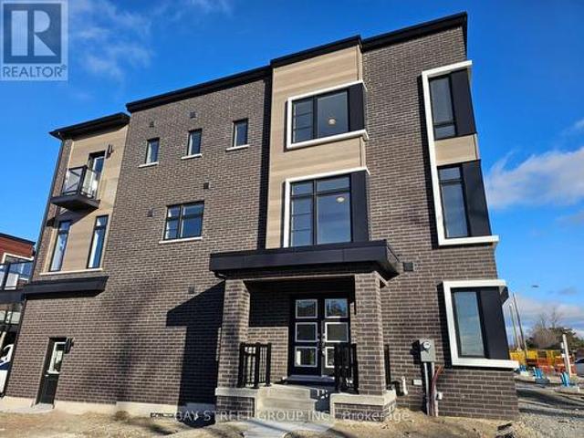 52 Aki Thomas Gardens, Toronto, ON, M1P 0G3 house for lease | Listing ID E13507 | Royal LePage