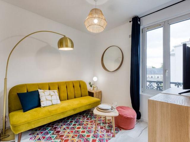 52 Av. Secrétan, 75019 Paris 19
