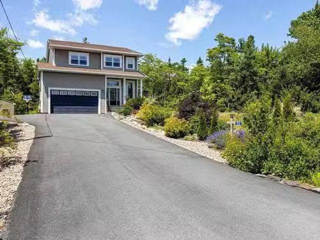 52 Bantry Avenue, Stillwater Lake, NS, B3Z 4P5 house for sal.