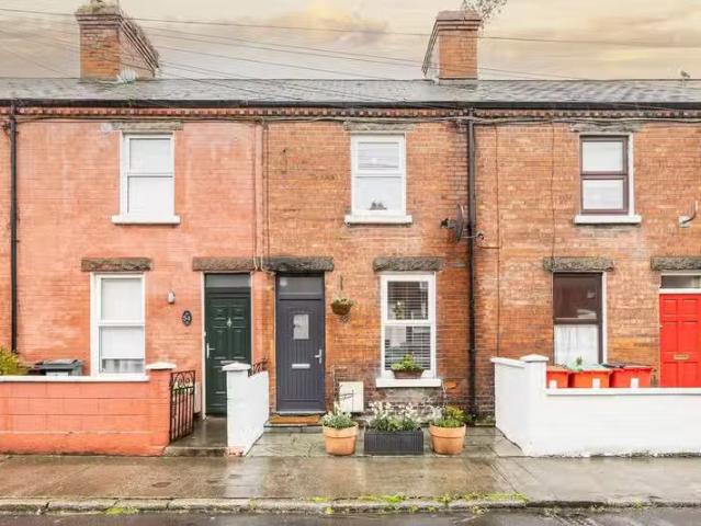 52 Caledon Road, East Wall, Dublin 3, D03X209 is for sale