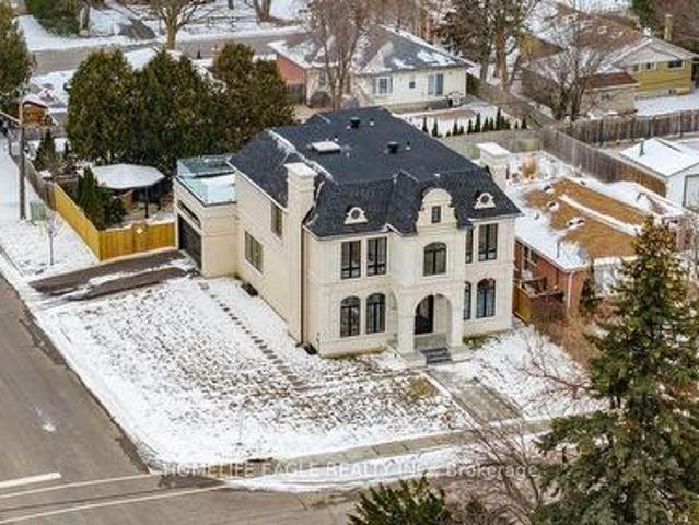 52 Child Drive, Aurora, ON, L4G 1Y5 house for sale | Listing ID N12991 | Royal LePage