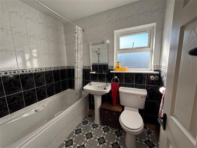 52 Danesfort Drive, Loughrea, Galway Keller Williams 4918 MyHome. Ie Residential