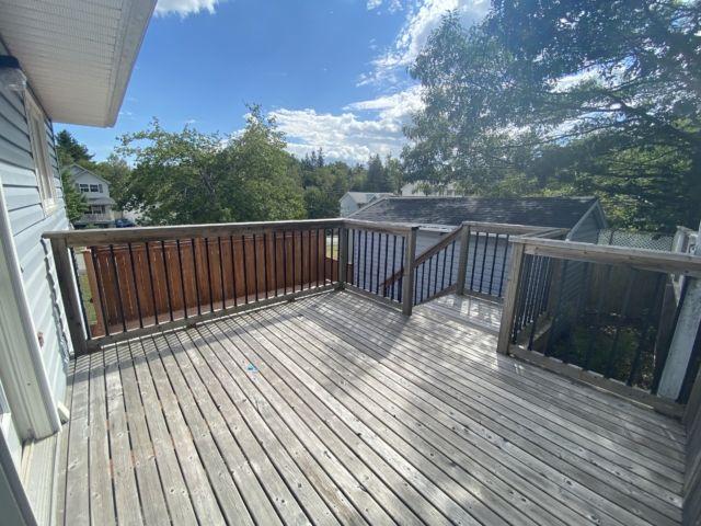 52 Highrigger – 2 BR 2 BATHROOM MIDDLE SACKVILLE HOME WITH LARGE DECKS AVAILABLE NOW!