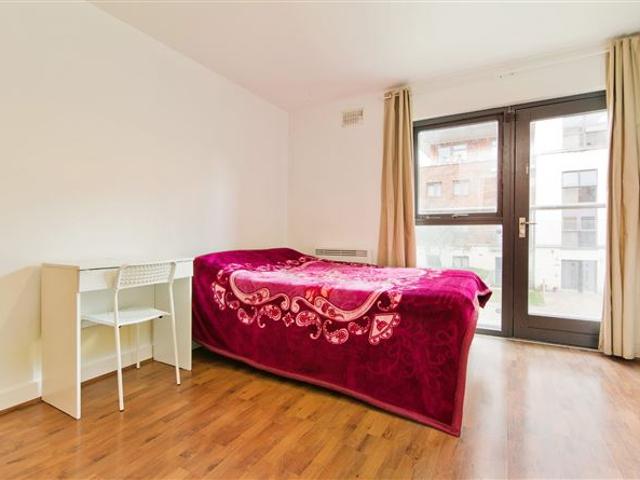 52 Hyde Square, South Circular Road, Kilmainham, Dublin 8 Sherry FitzGerald Sundrive 4854 MyHome. Ie Residential