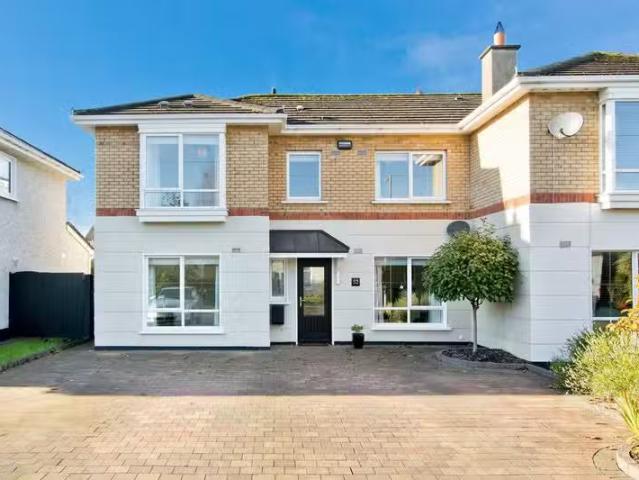 52 Riverwood Gardens, Castleknock, Dublin 15, D15FKC9 is for s.