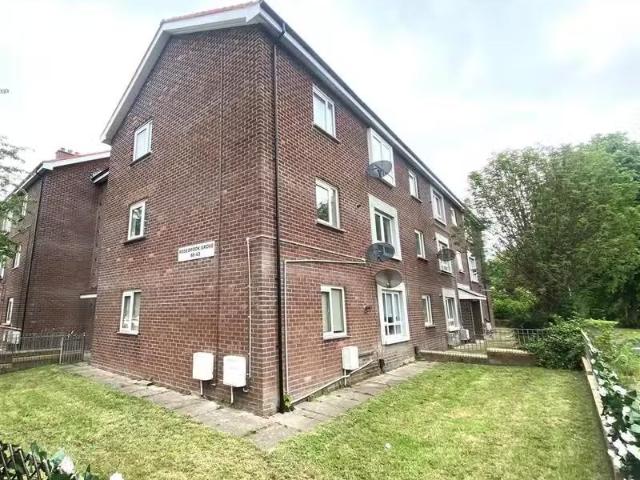 52 Rosebrook Grove