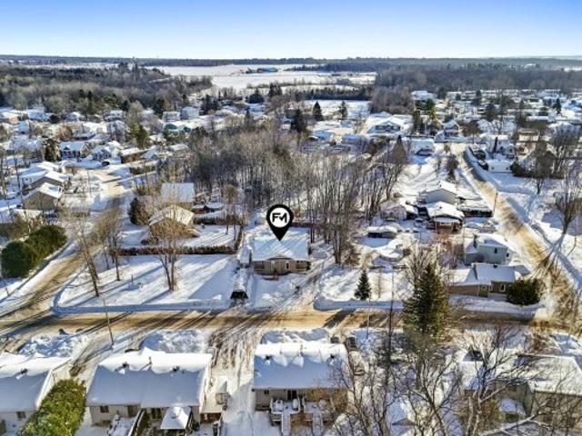 52 Rue De La Montagne, Grenville, QC, J0V 1J0 house for sale | Listing ID 14906 | Royal LePage