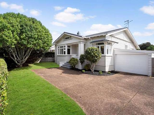 52 Springleigh Avenue, Mount Albert, Auckland City