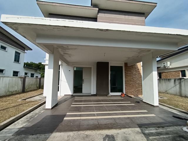 5300 sqft land FREEHOLD 15 storey bungalow Paya Rumput Perdana