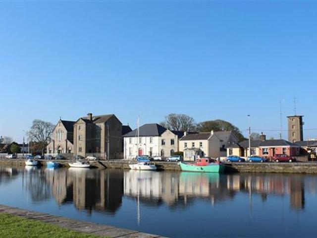 530,000 | 21 St. Nicholas Road, Claddagh, Galway, County Galway Colleran Auctioneers 4996 MyHome. Ie Residential