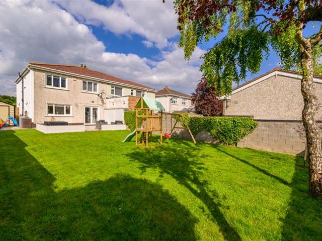 530,000 | 37 Meadowbank hill, Ratoath, Meath Bannon Auctioneers & Valuers Ltd 4998 MyHome. Ie Residential