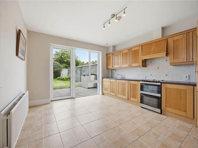 530,000 | 632a Howth Road, Raheny, Dublin 5 Flynn & Associates Raheny 5009 MyHome. Ie Residential