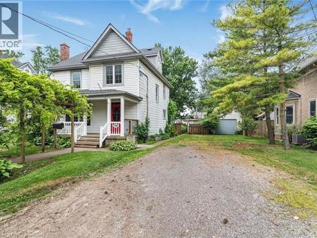 530 King Street, Port Colborne, ON, L3K 4H6 house for sale | Listing ID 40846 | Royal LePage