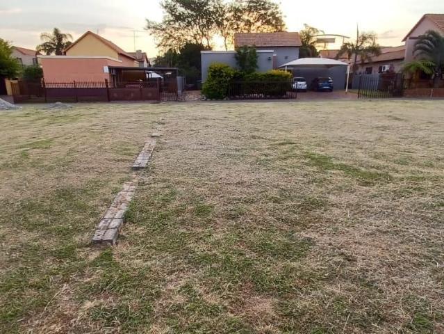 531m² Vacant Land For Sale in Waterval East