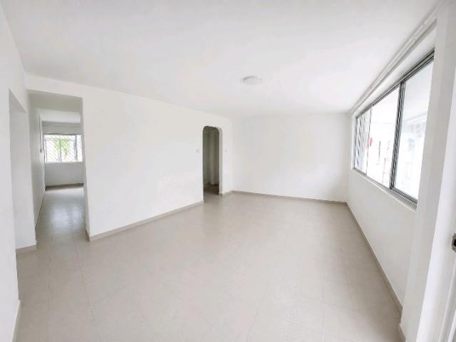 532 Hougang Avenue 6 HDB Apartment For Sale, $560,000, 3 Bed 2 Bath 958 sqft $585.00 psf