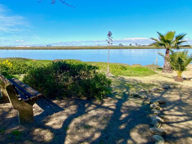 532m² Vacant Land For Sale in Port Owen