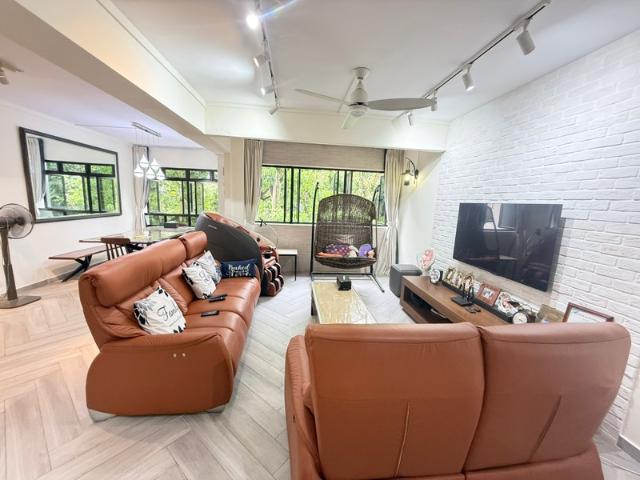 534 Jelapang Road HDB Apartment For Sale, $798,000, 3 Bed 2 Bath 1,291 sqft $618.00 psf