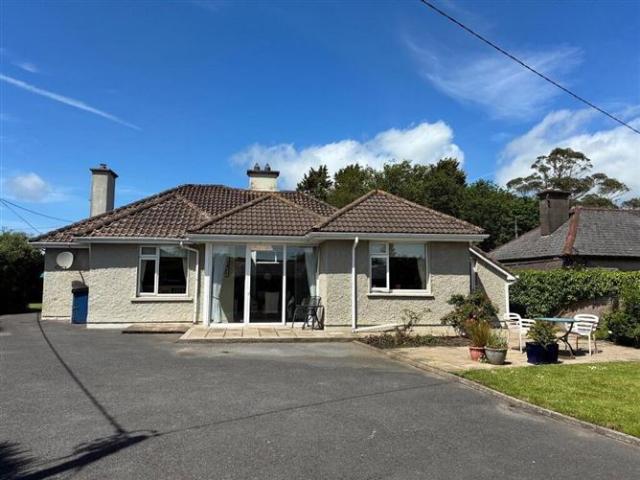 535,000 | Oakfield, 6 Tournore, Dungarvan, Waterford REA Spratt 5002 MyHome. Ie Residential
