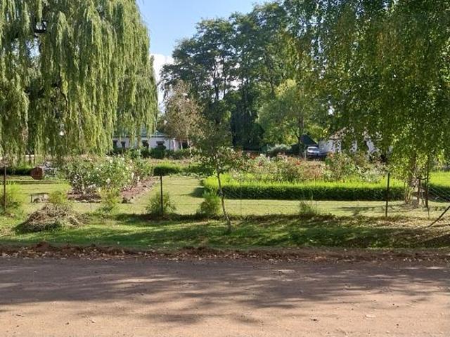 535 m² Land available in Rhodes