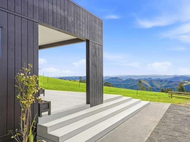 535 Rangitatau West Road, Maxwell, Whanganui