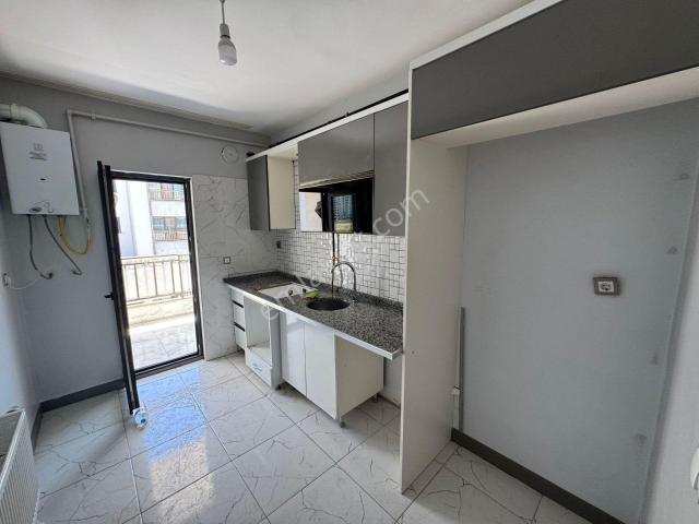 535 Tokilerde Araştırma Hastanesi Karşısında Kiralık 3+1 Lüx Daire