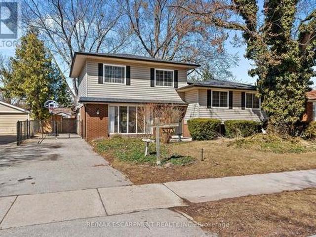 5373 Spruce Avenue, Burlington, ON, L7L 1N8 house for sale | Listing ID W12029 | Royal LePage