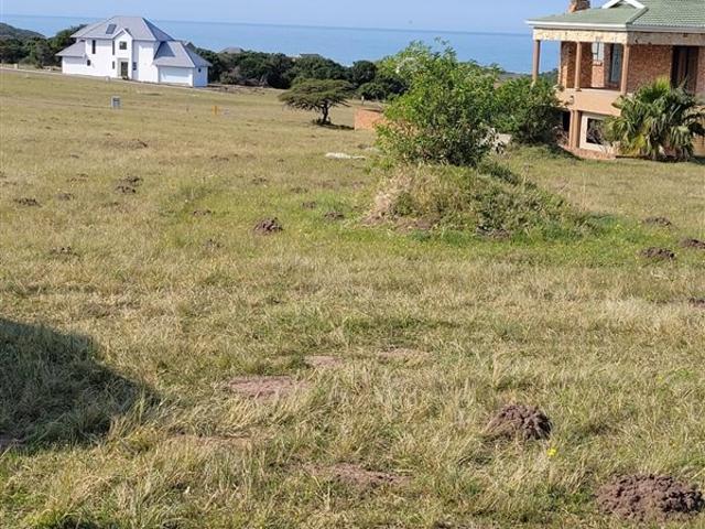 537 m² Land available in Cove Rock